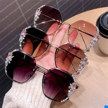  2022 Новые винтажные солнцезащитные очки без оправы со стразами Женская Новая мода UV400 Велосипедные очки с градиентными режущими линзами в стиле ретро